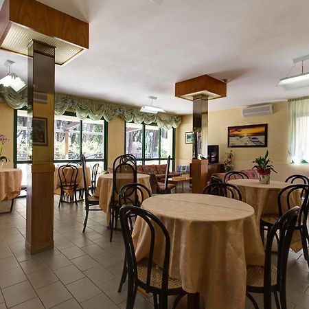 Hotel Valentino بيناريلا المظهر الخارجي الصورة