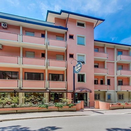 Hotel Valentino بيناريلا المظهر الخارجي الصورة
