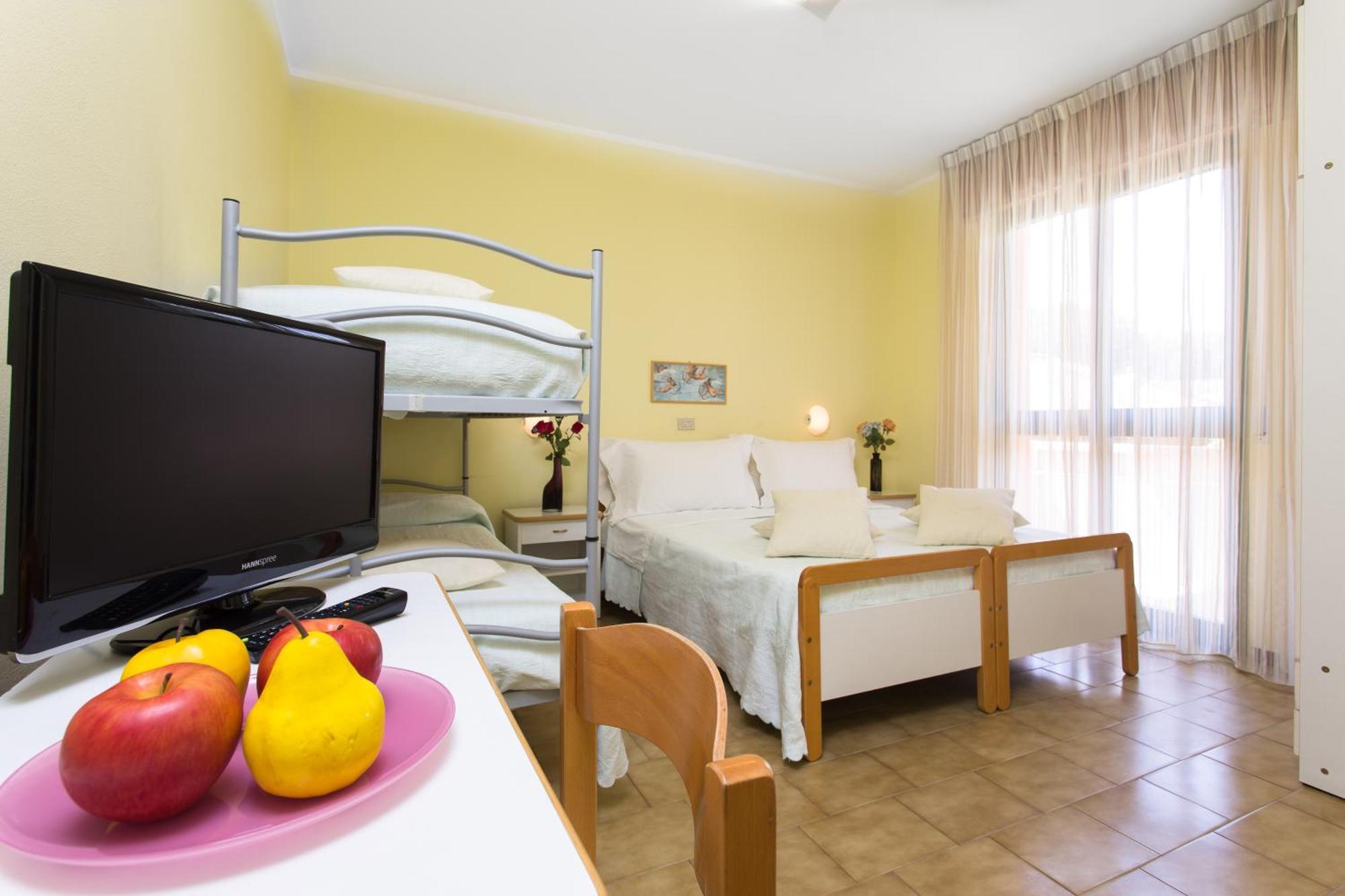 Hotel Valentino بيناريلا المظهر الخارجي الصورة