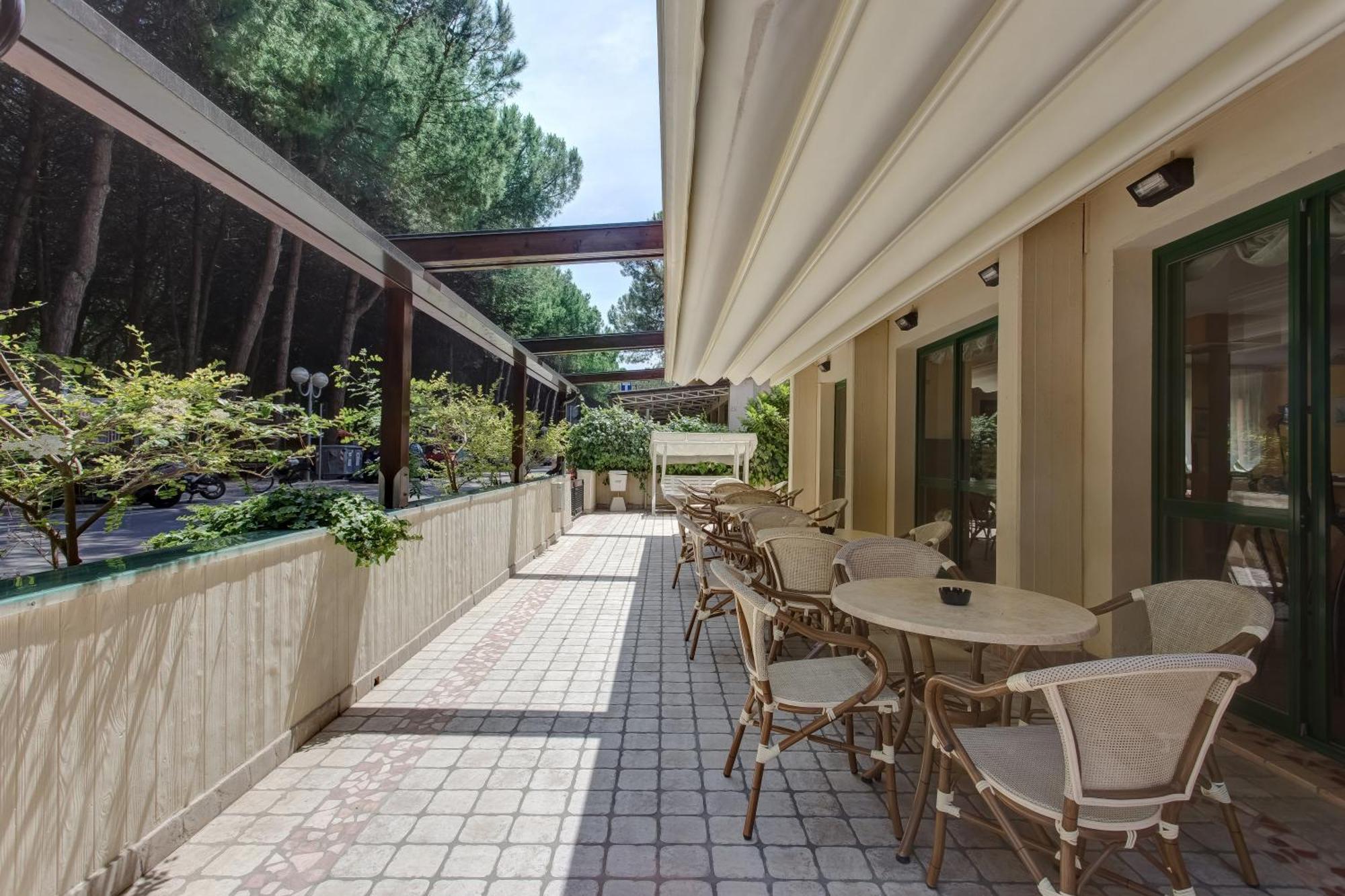 Hotel Valentino بيناريلا المظهر الخارجي الصورة