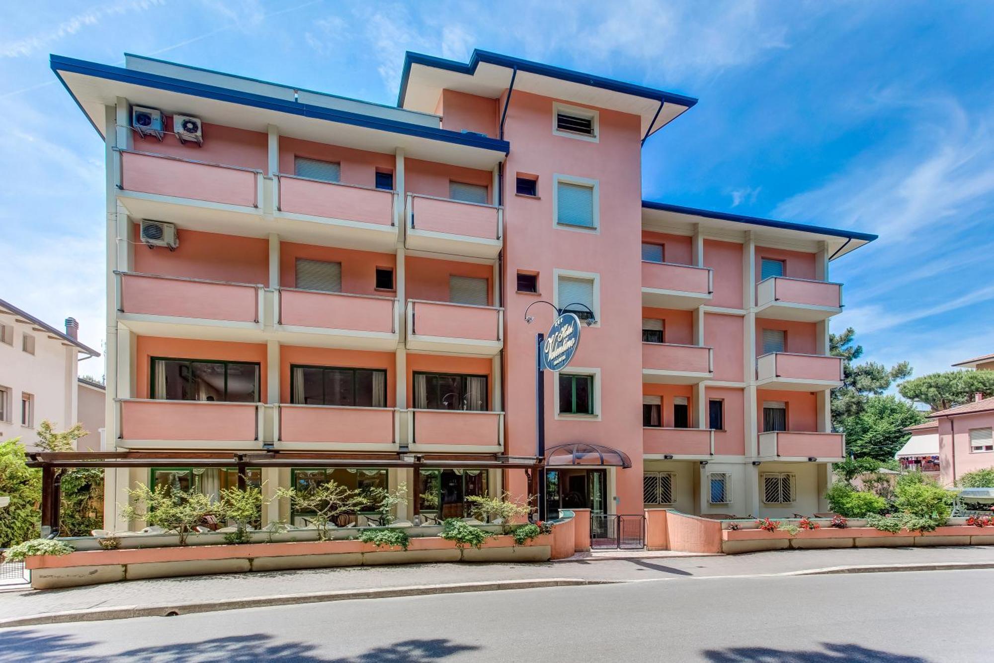 Hotel Valentino بيناريلا المظهر الخارجي الصورة