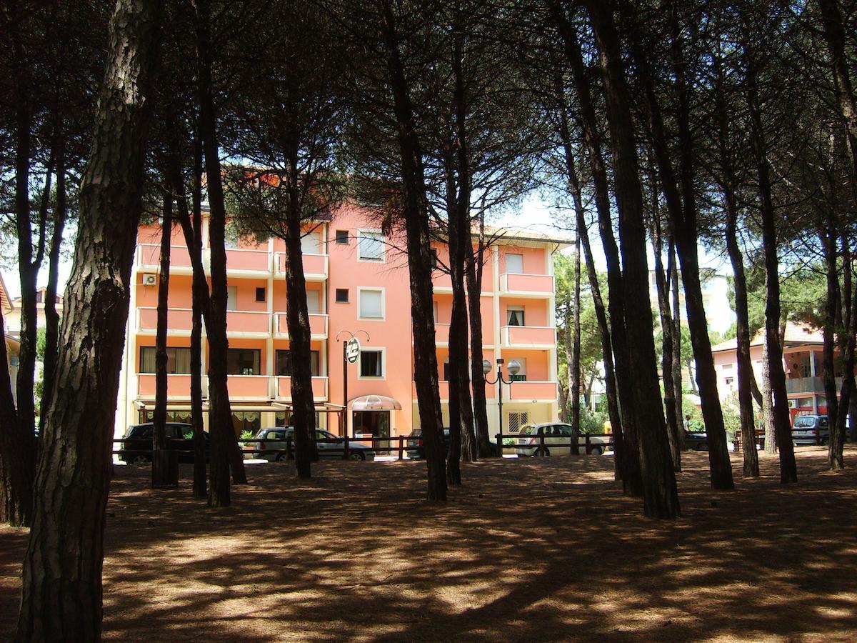 Hotel Valentino بيناريلا المظهر الخارجي الصورة