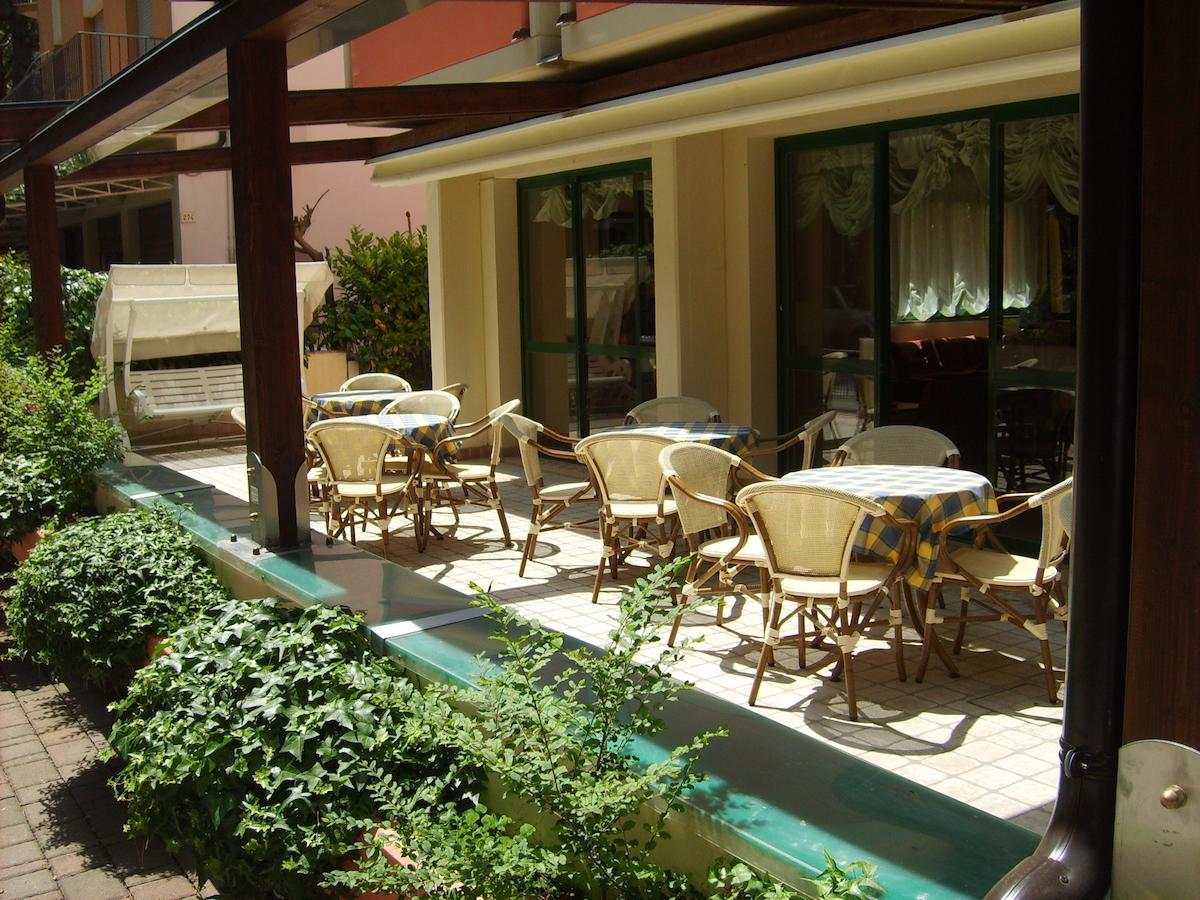 Hotel Valentino بيناريلا المظهر الخارجي الصورة